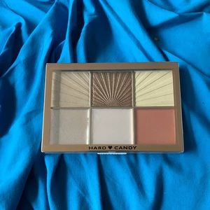 Hard candy dust glow highlighting pallet